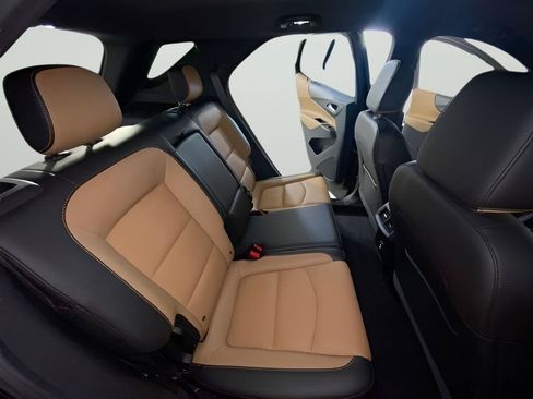 Used 2020 Chevrolet Equinox Premier w/ LPO, Floor Liner Package AWD/4WD image 13
