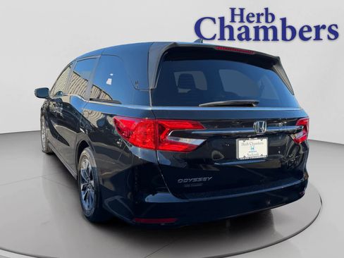 Used 2023 Honda Odyssey EX-L image 3