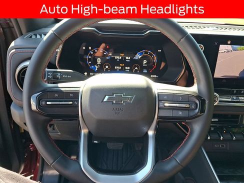 Used 2024 Chevrolet Colorado Z71 AWD/4WD image 17