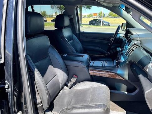 Used 2018 Chevrolet Tahoe Premier AWD/4WD image 7