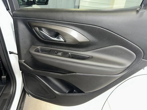 Certified 2023 GMC Terrain SLE w/ Driver Convenience Package image 28