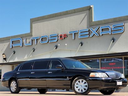 Used 2003 Lincoln Town Car Executive
