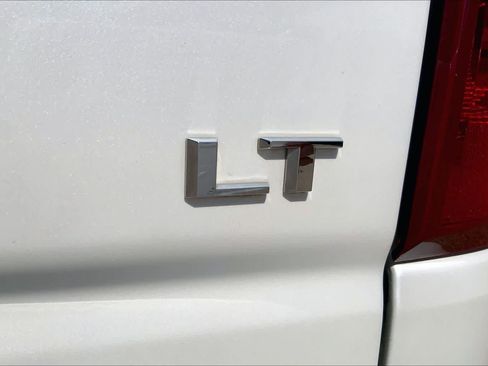 Used 2020 Chevrolet Silverado 1500 LT w/ Texas Edition AWD/4WD image 9