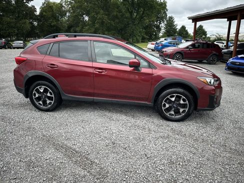 Used 2019 Subaru Crosstrek 2.0i Premium w/ Eyesight System image 4