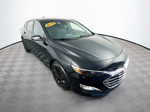 Used 2024 Chevrolet Malibu LT FWD image 2