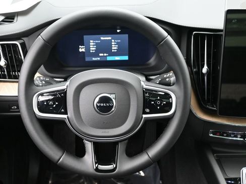 New 2026 Volvo XC60 B5 Ultra w/ Protection Package Premier image 17