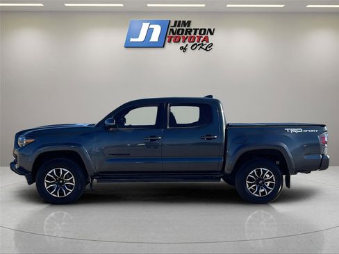 Used 2023 Toyota Tacoma TRD Sport image 8