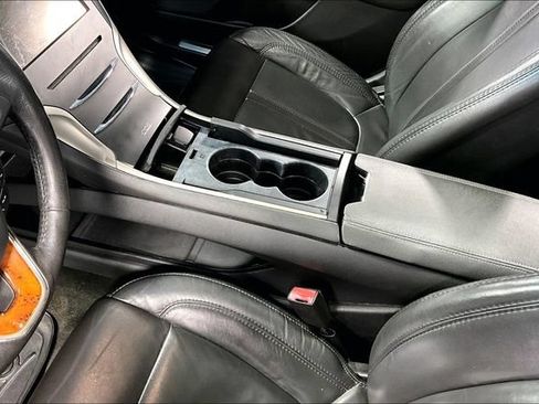 Used 2014 Lincoln MKZ w/ Equipment Group 101A Select FWD image 17