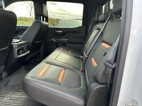 Used 2020 GMC Sierra 1500 AT4 image 9