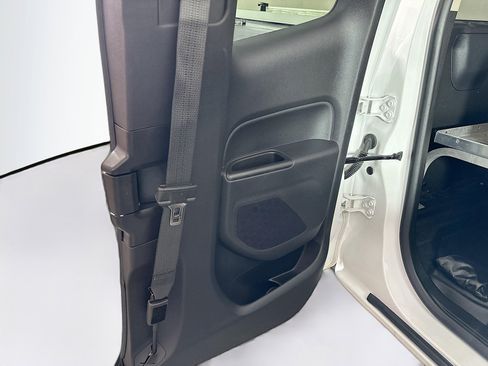 Used 2021 Chevrolet Colorado LT w/ Fleet Safety Package image 27