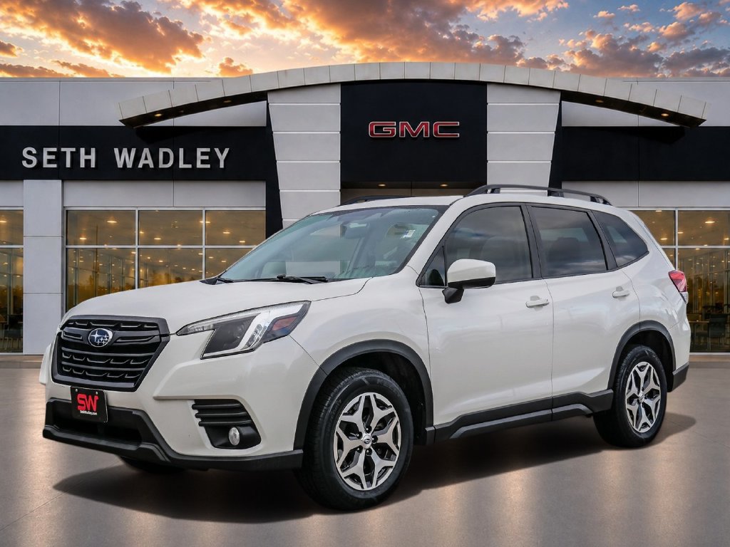 Used 2022 Subaru Forester Premium AWD/4WD image 3