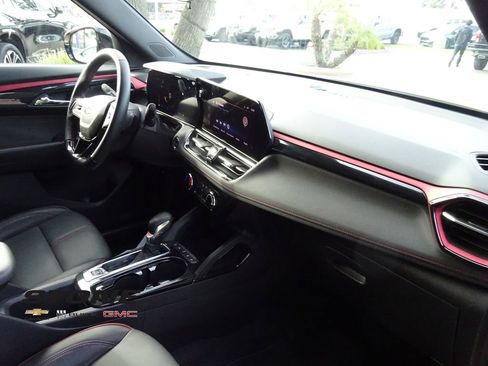 Used 2026 Chevrolet TrailBlazer RS w/ Driver Confidence Package image 15