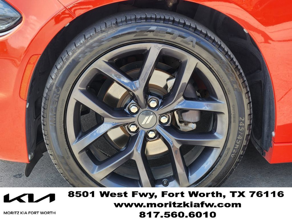 Used 2021 Dodge Charger SXT w/ Blacktop Package RWD image 9