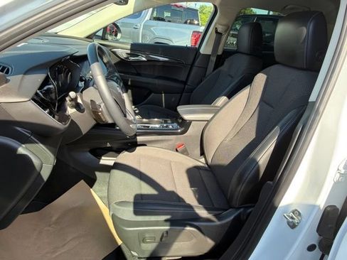 Used 2023 Buick Envision Preferred FWD image 12
