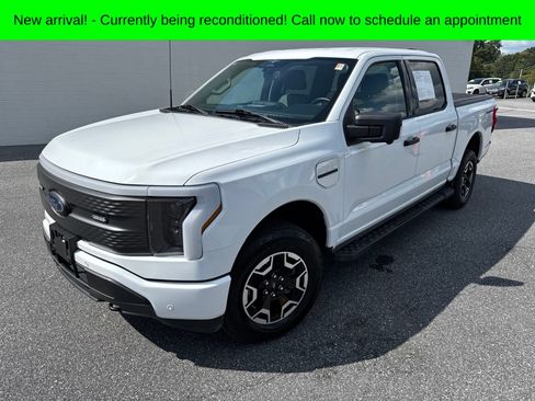 Used 2023 Ford F150 Lightning XLT w/ Max Trailer Tow Package AWD/4WD image 1