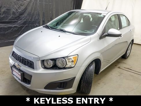 Used 2014 Chevrolet Sonic LT image 4