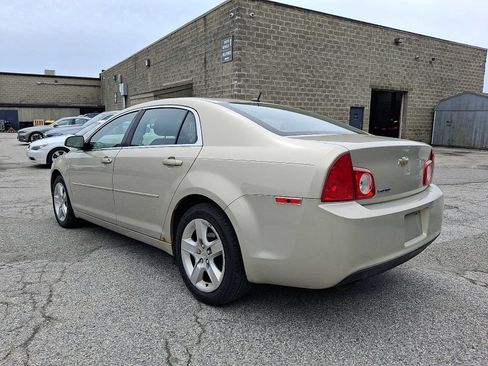 Used 2011 Chevrolet Malibu LS FWD image 4