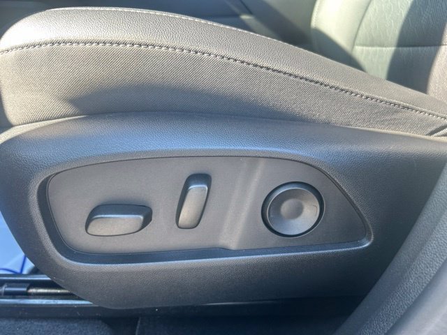 Used 2025 Chevrolet Equinox LT w/ Convenience Package II AWD/4WD image 21