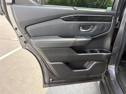 Certified 2024 Honda Pilot Elite image 20