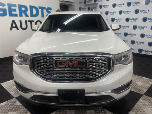 Used 2019 GMC Acadia Denali w/ Technology Package AWD/4WD image 2