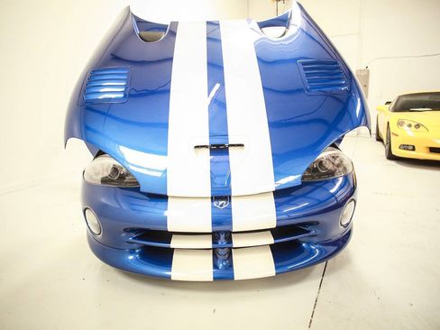 Used 1996 Dodge Viper GTS RWD image 15