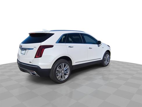 Certified 2024 Cadillac XT5 Premium Luxury w/ Platinum Package image 8