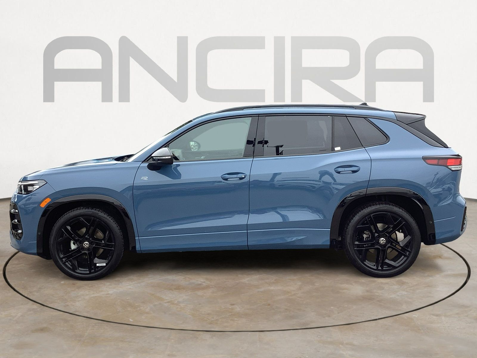 New 2026 Volkswagen Tiguan SE R-Line FWD image 6