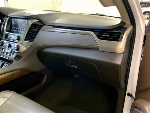 Used 2018 GMC Yukon Denali w/ Denali Ultimate Package image 16