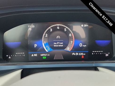 Used 2024 Volkswagen Taos SE image 34
