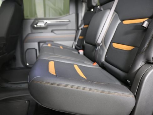 Certified 2025 GMC Sierra 1500 AT4 w/ AT4 Premium Package image 2