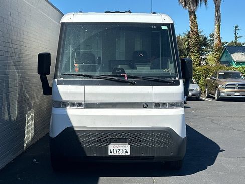 Used 2024 Chevrolet Brightdrop 600 w/ Commercial Equipment Package AWD/4WD image 3