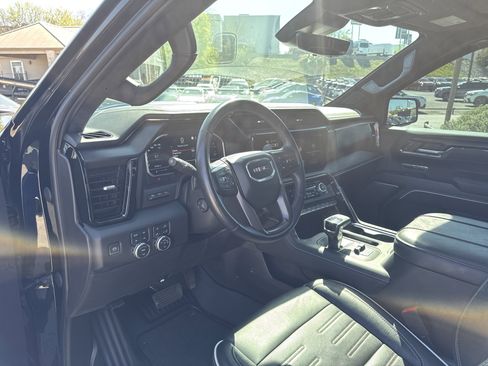 Used 2023 GMC Sierra 1500 AT4X image 25