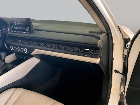 Used 2024 Honda Accord EX image 16