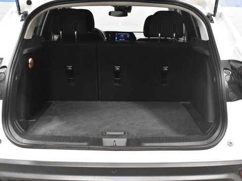 Used 2026 Chevrolet Trax LS w/ Driver Confidence Package FWD image 23