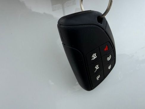 Used 2022 Chevrolet Tahoe Z71 w/ Z71 Off-Road Package image 12