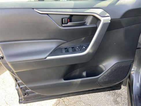 Used 2024 Toyota RAV4 LE image 11