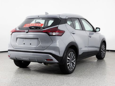 Used 2024 Nissan Kicks SV image 8
