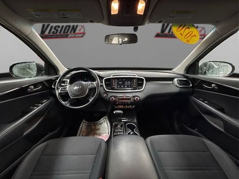 Used 2020 Kia Sorento S image 25