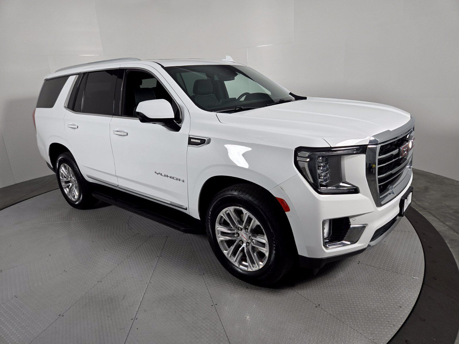 Used 2023 GMC Yukon SLT w/ SLT Luxury Package AWD/4WD image 17
