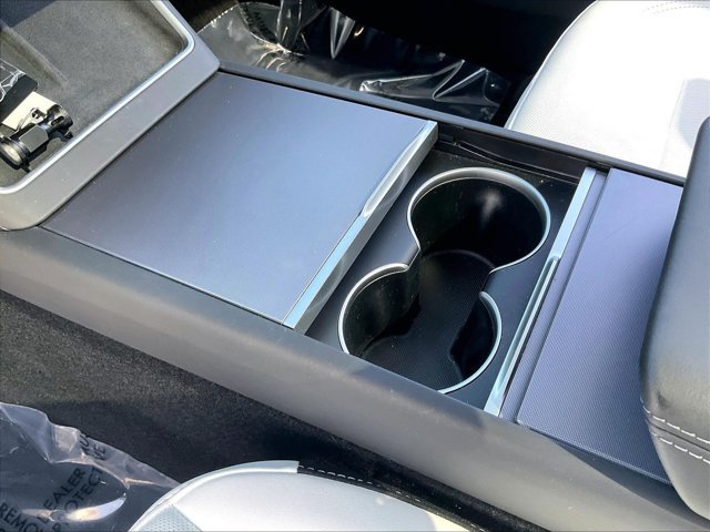 Used 2026 Tesla Model Y 2WD image 14