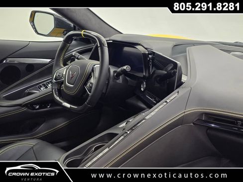 Used 2025 Chevrolet Corvette Z06 RWD image 18