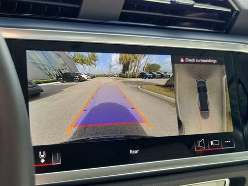 Certified 2025 Audi Q3 2.0T Premium Plus w/ Premium Plus Package image 29