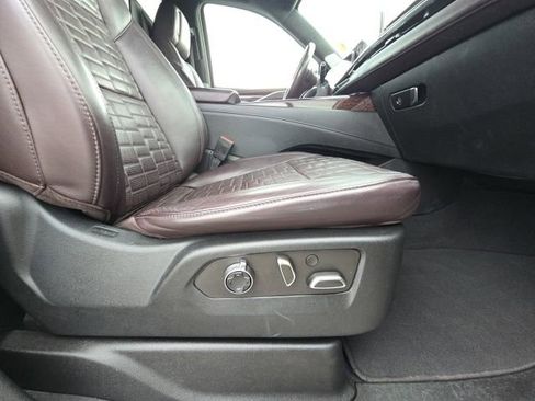 Used 2021 Cadillac Escalade Sport Platinum image 20