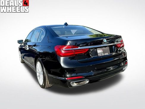 Used 2018 BMW 740i xDrive AWD/4WD image 7