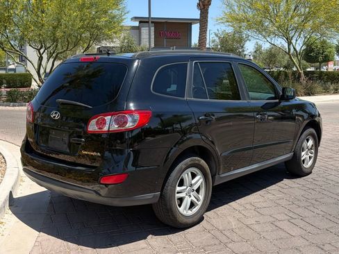 Used 2011 Hyundai Santa Fe GLS FWD image 3