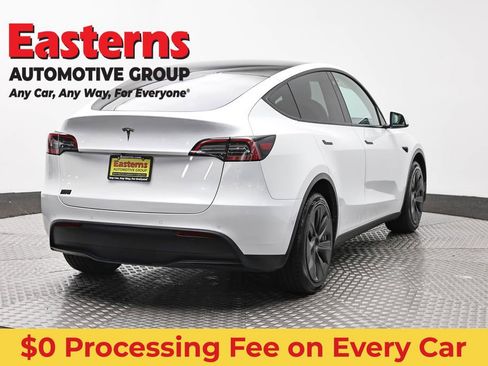 Used 2022 Tesla Model Y Long Range AWD/4WD image 5
