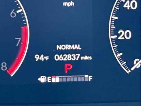 Used 2023 Honda Pilot Touring image 15