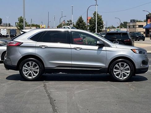 Used 2024 Ford Edge Titanium AWD/4WD image 2
