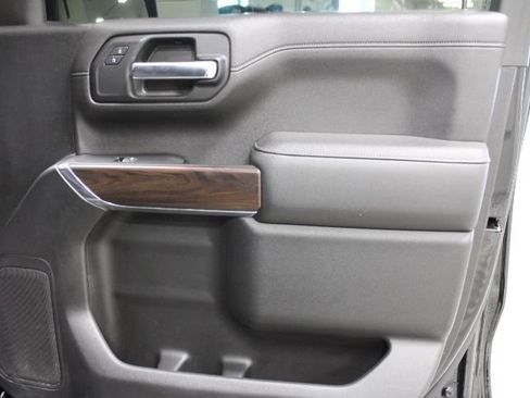 Used 2019 GMC Sierra 1500 SLT w/ SLT Premium Package image 26