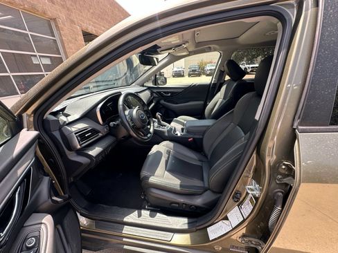 Used 2025 Subaru Outback Onyx Edition AWD/4WD image 7